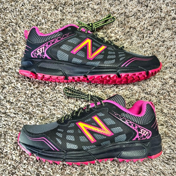 NEW BALANCE WTE531B1 Trail Running Shoes Women’s Size 6.5 Gray Pink Athletic - Picture 2 of 9